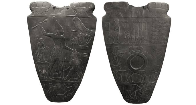 Narmer faraoiaren paleta 64 zentimetro luze eta 45 zentimetro zabal da.